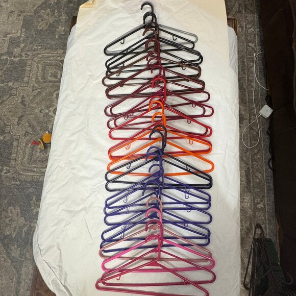 LOT of 46 Multicolor Neon Green Plastic Hangers Vintage Tubular Thick Standard - Picture 7 of 10